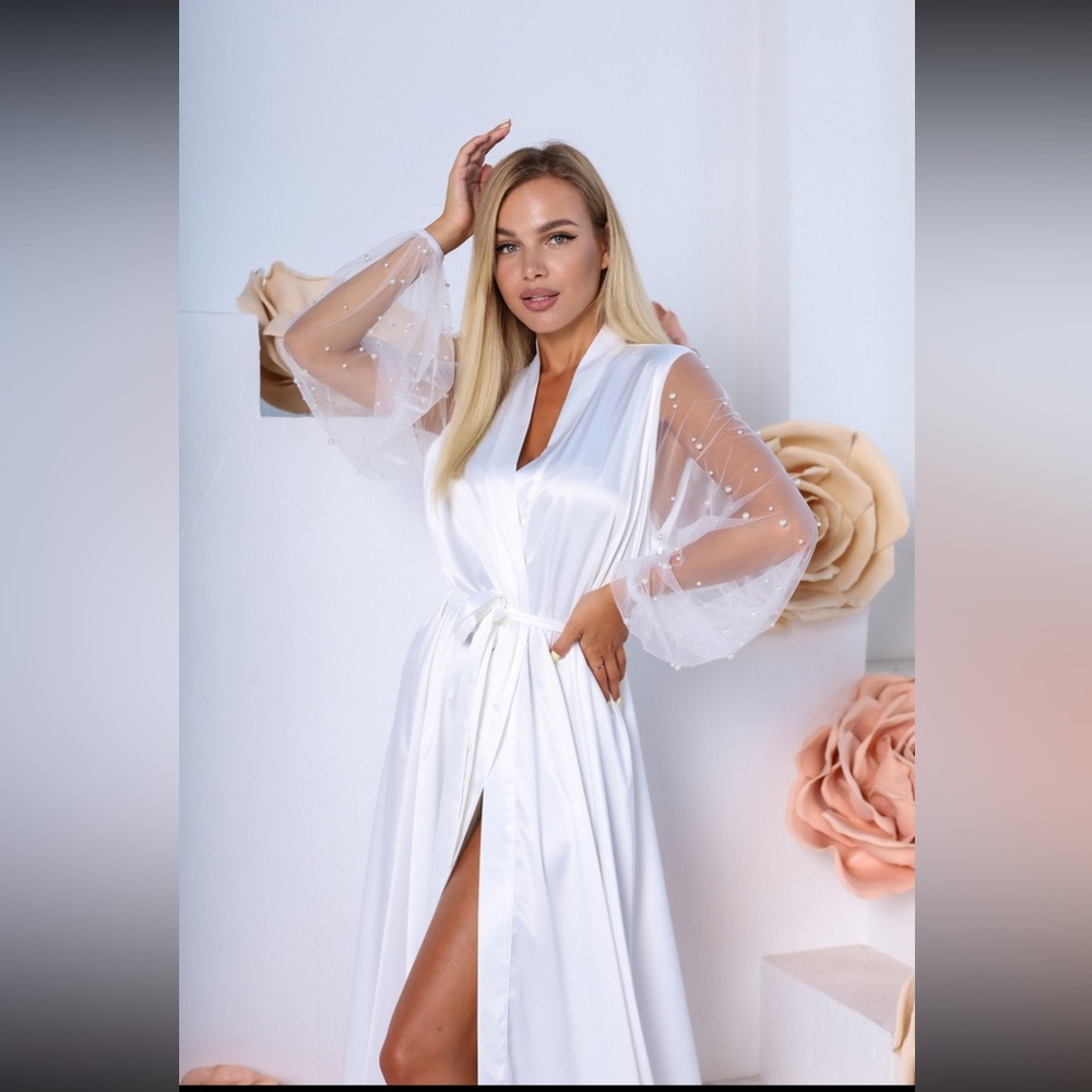 Feerie Lingerie White Long Bridal Wedding Robe With Pearl Mesh Sleeves- Size S/M